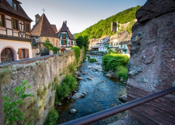 découvrez comment contester une hausse illégale des tarifs de votre mutuelle et protéger vos droits grâce à nos conseils pratiques et démarches simples.